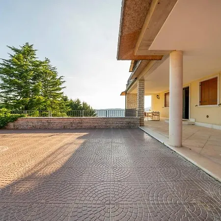 Apartment La Terrazza In Lessinia, Verona